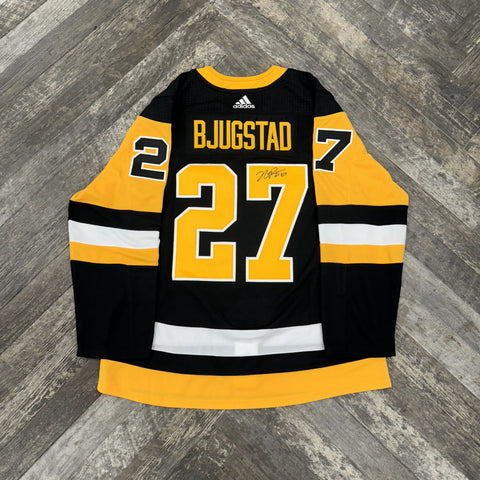 Nick Bjugstad Autographed Pittsburgh Gold Home Jersey (Adidas, No Highmark Patch)